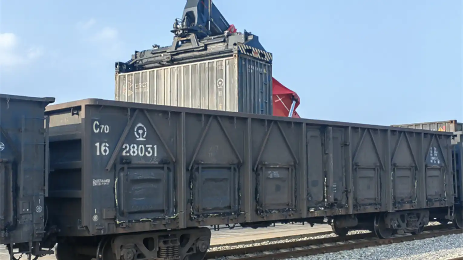 export packing and shipment loading for metallurgical materials